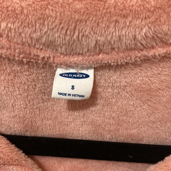 Old Navy Pink Sweater - Picture 3 of 4